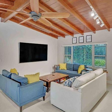 Villa Rare Hidden Getaway Heated Pool 1.5 Acres! Sleeps 16 à Fort Lauderdale Extérieur photo