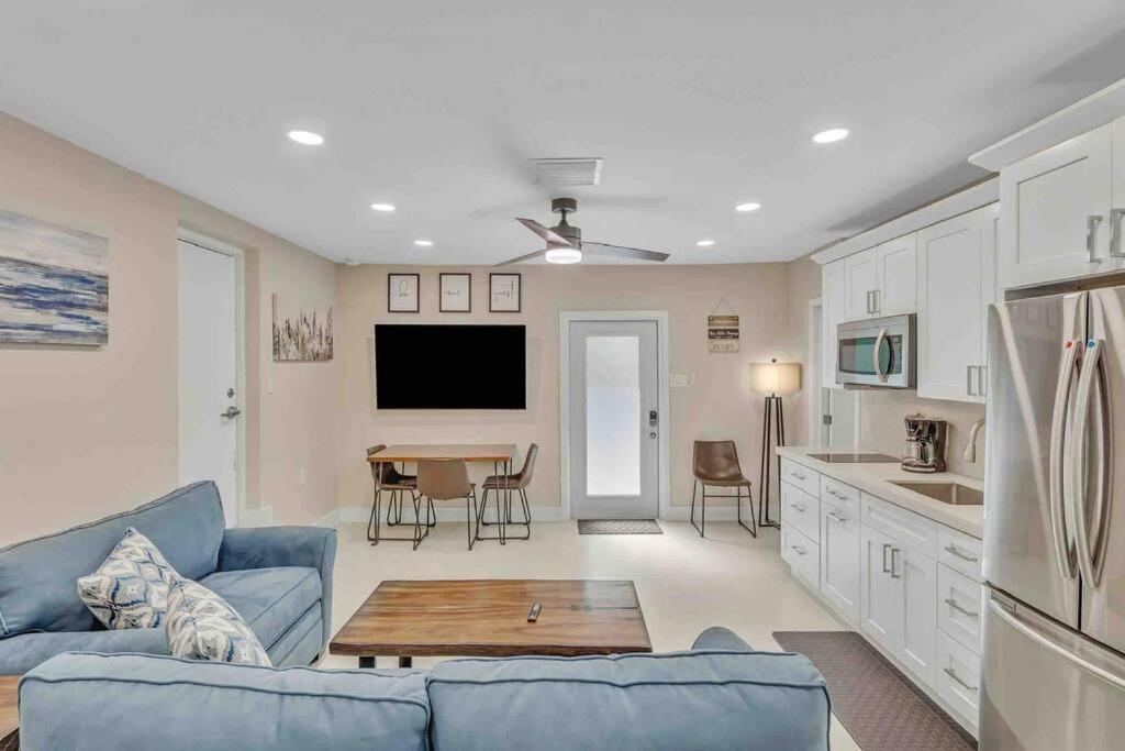 Villa Rare Hidden Getaway Heated Pool 1.5 Acres! Sleeps 16 à Fort Lauderdale Extérieur photo