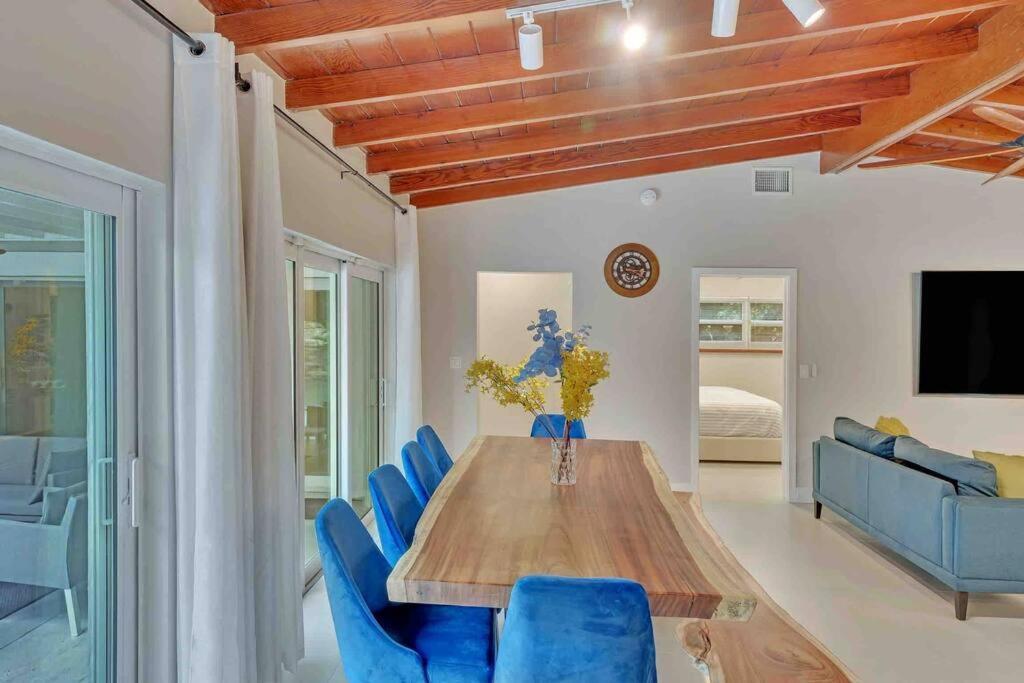 Villa Rare Hidden Getaway Heated Pool 1.5 Acres! Sleeps 16 à Fort Lauderdale Extérieur photo
