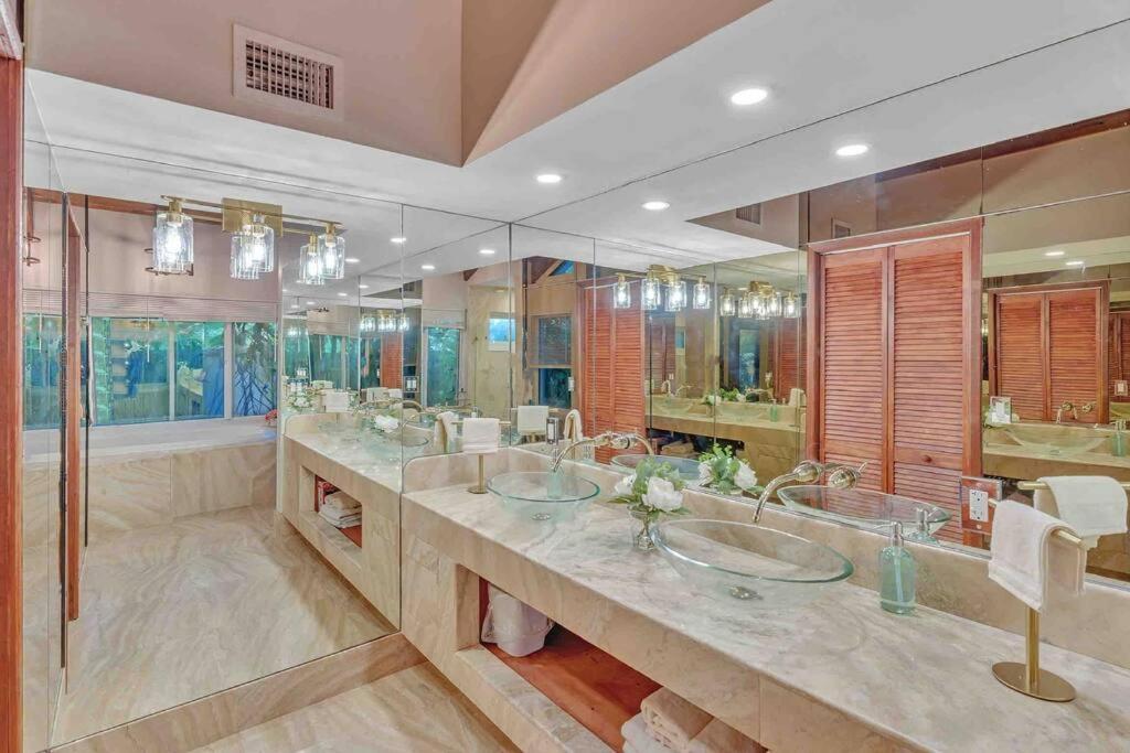 Villa Rare Hidden Getaway Heated Pool 1.5 Acres! Sleeps 16 à Fort Lauderdale Extérieur photo