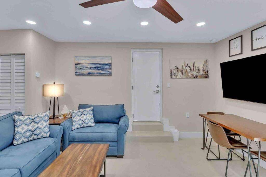 Villa Rare Hidden Getaway Heated Pool 1.5 Acres! Sleeps 16 à Fort Lauderdale Extérieur photo
