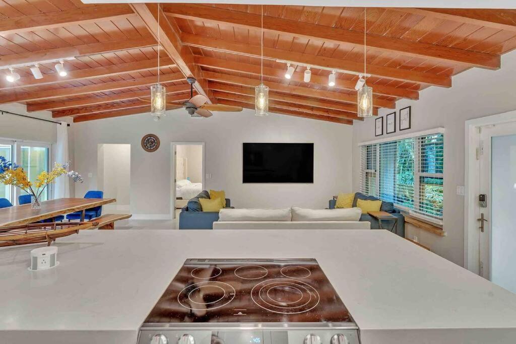 Villa Rare Hidden Getaway Heated Pool 1.5 Acres! Sleeps 16 à Fort Lauderdale Extérieur photo