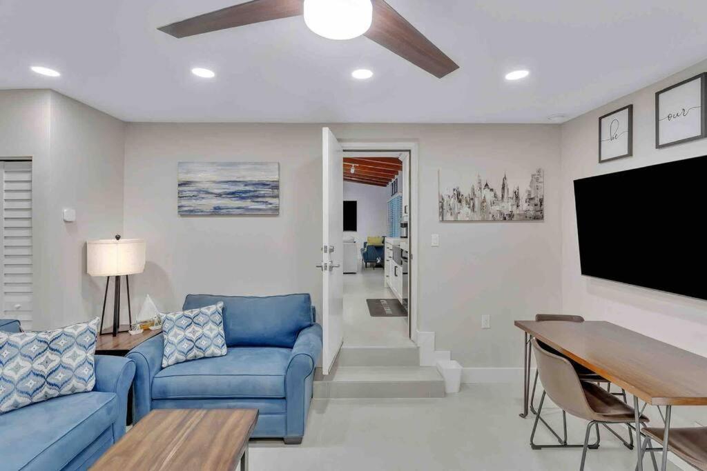 Villa Rare Hidden Getaway Heated Pool 1.5 Acres! Sleeps 16 à Fort Lauderdale Extérieur photo