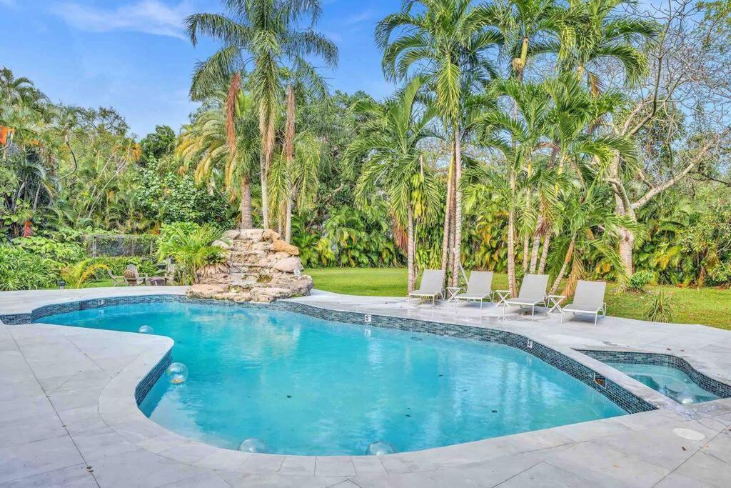 Villa Rare Hidden Getaway Heated Pool 1.5 Acres! Sleeps 16 à Fort Lauderdale Extérieur photo
