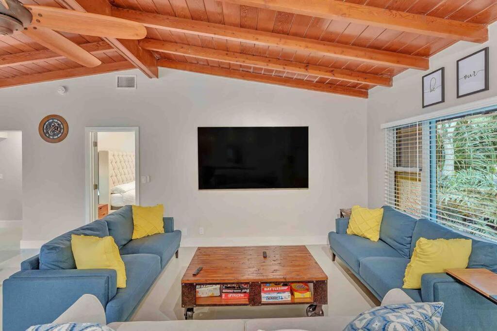 Villa Rare Hidden Getaway Heated Pool 1.5 Acres! Sleeps 16 à Fort Lauderdale Extérieur photo